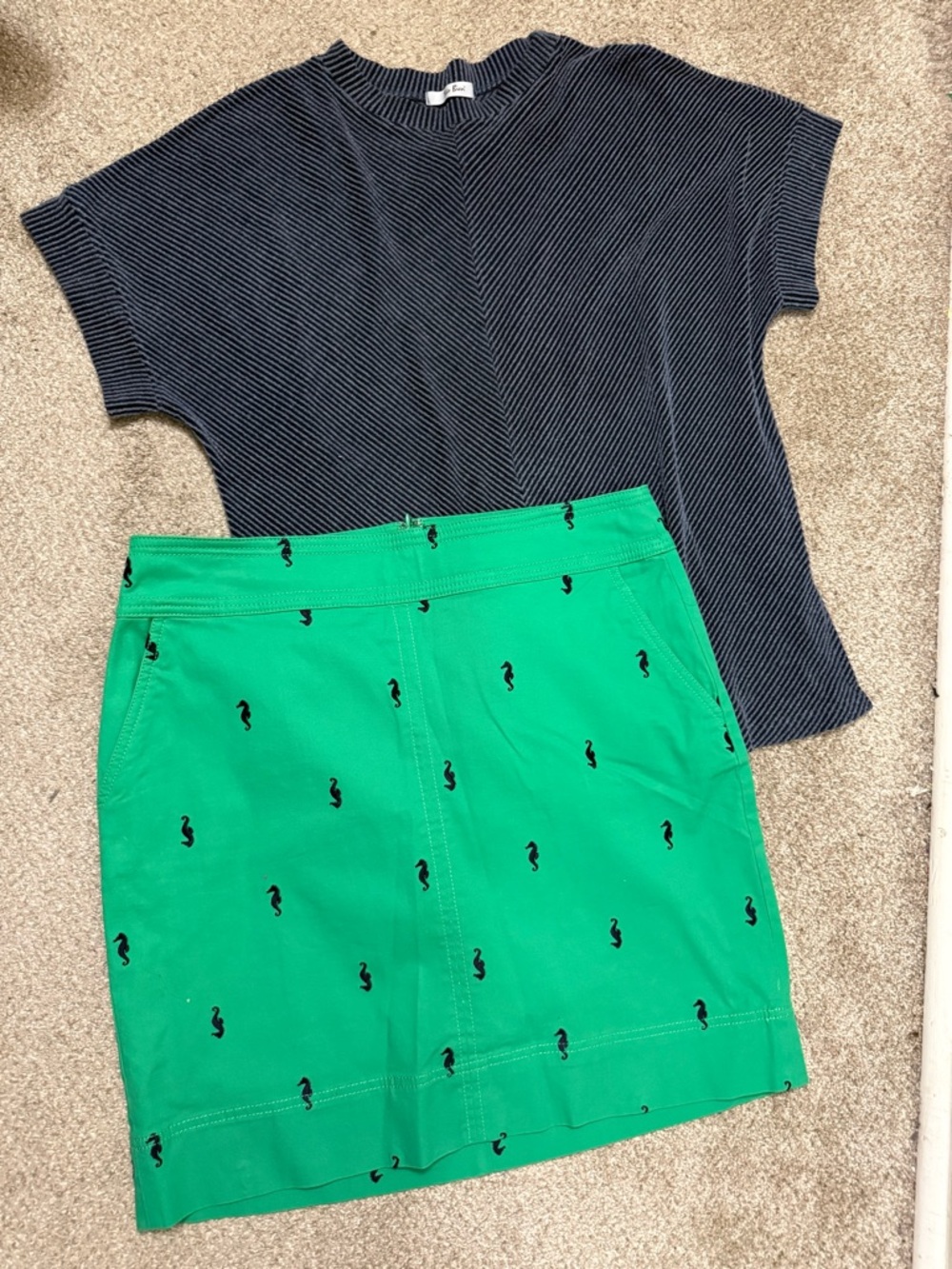 Talbots Vibrant Green Skirt with Navy Embroidery